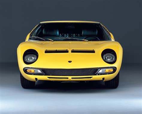 But creating an exceptional standalone iron is not the goal during the design process. Lamborghini Miura : 1967 | Cartype