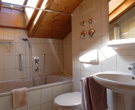 Zimmer, ferienhaus und ferienwohnung zu vermieten in. Haus Central - Wohnungen