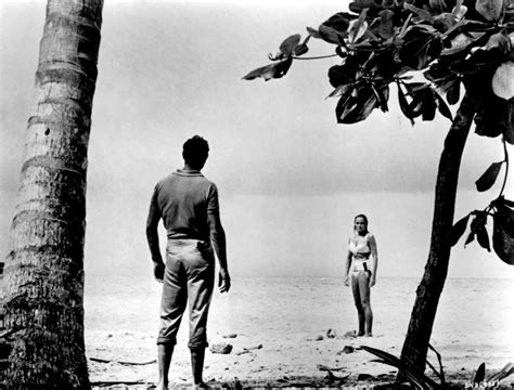 Sean Connery With Ursula Andress In Dr No 1962 Ursula Andress Sean