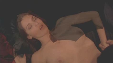 Amanda Righetti Nude Pics Página 2