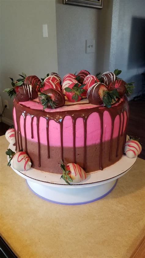 Neopolitan Cake With Chocolate Covered Strawberries Cake Decorating