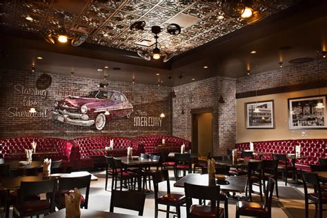 Главная героиня — единорог по имени твайлайт спаркл. Dining Pick of the Week: Little Tony's | Las Vegas Review ...