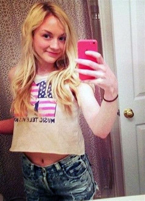 Emily Kinney Nude Leaked Pics Porn And Sex Scenes Scandal Planet 60928