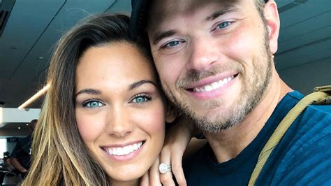 Nach Fehlgeburt Kellan Lutz And Brittany Versuchen S Weiter