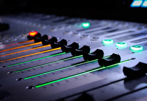 10 Easy Steps To Learning How To Mix Music