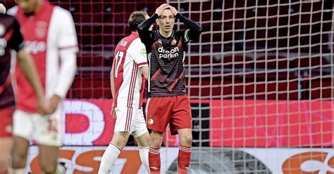 Ajax is bezig aan een succesvolle tournee over de europese velden, en dat blijft ook bij de rivalen van feyenoord niet onopgemerkt. Berghuis trekt boetekleed aan bij Feyenoord | Voetbal ...