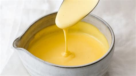 Hollandaise Sauce Easy And No Fail How To Make Step By Step