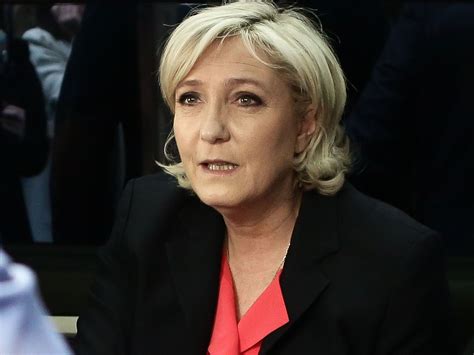 Déprime Tu Nous Fais Honte Marine Le Pen Au Lendemai Closer