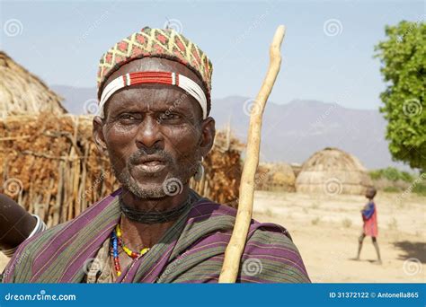 Afrikanischer Mann Redaktionelles Stockfotografie Bild Von Kultur