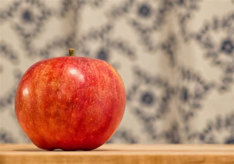 Red Apple Copyright Free Photo By M Vorel Libreshot Red Apple