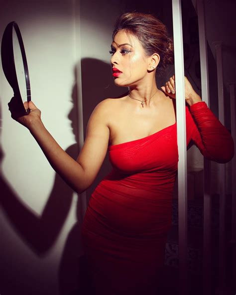 Nia Sharma In Daring Red Dress Will Take Your Breath Away See The Diva Slay The Colour Red News18