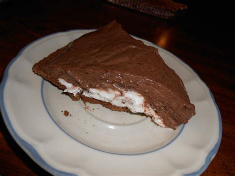 Easy Chocolate Cream Cheese Layer Pie Recipe