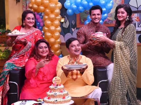 Cookery Show ‘rannaghar Turns 17 Host Sudipa Celebrates With Guests Jojo Biswanath Basu And