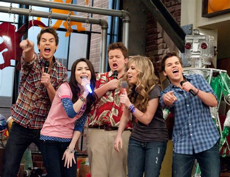 Icarly On The Set Of Iparty With Victorious Post Read Comments