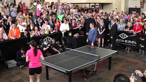 bill gates and warren buffet play ping pong at borsheims 2015 youtube