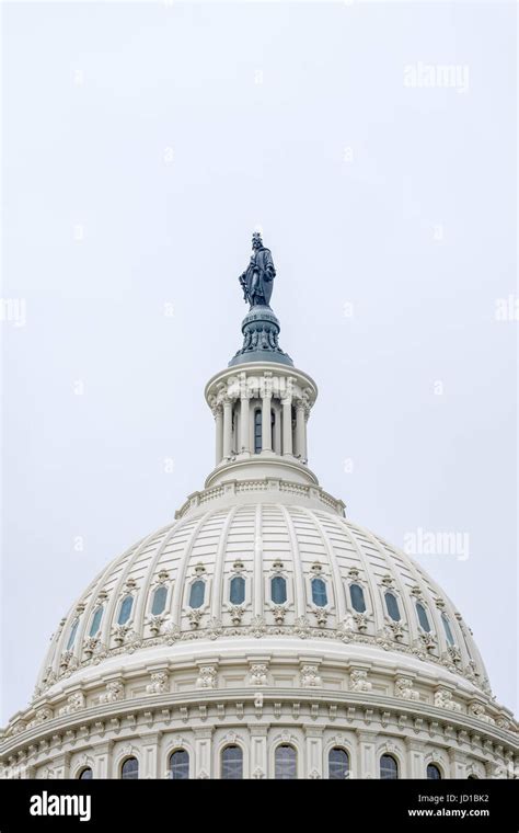 Us Capitol Dome With The Statue Of Freedom Stock Photo Alamy