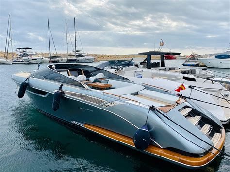 2021 Riva Rivamare 38 Motor Yacht For Sale Yachtworld