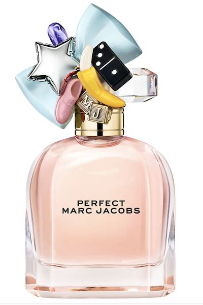 The marc jacobs daisy eau de toilette is fresh and feminine with notes of wild strawberry, velvety violet petals and finishes with a luminous blend of gardenia and jasmine. Perfumes para otoño 2020: perfectos si amas esta temporada