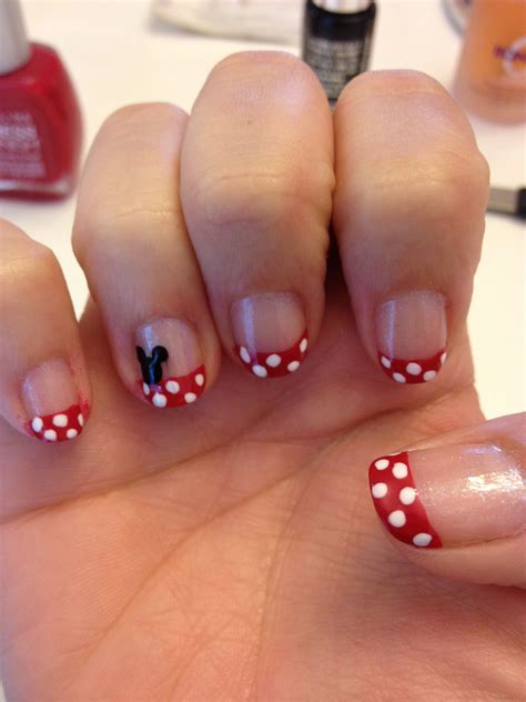 Change It Up A Bit And This Minnie Mouse Nail Art Will Be Just Right