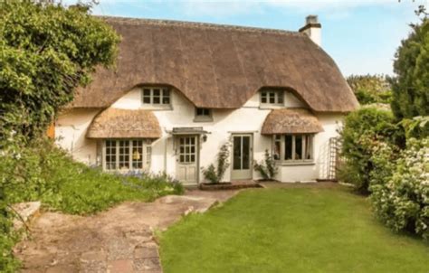Beautiful Thatched Cottages In England You Can Stay In Day Out In England