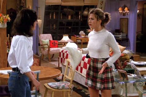 17 Rachel Green Outfits To Wear Today