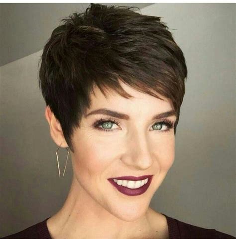 Gorgeous Pixie Haircuts Of All Time Styles Art In 2020 Pixie