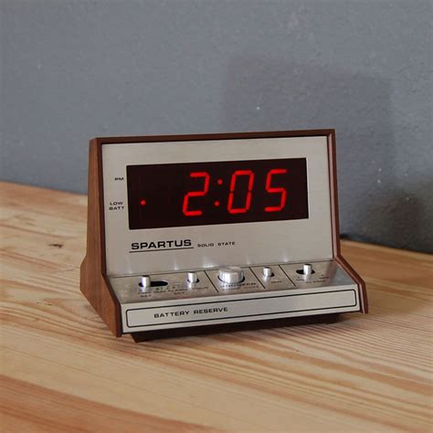 Wood Digital Clock Lopezsan