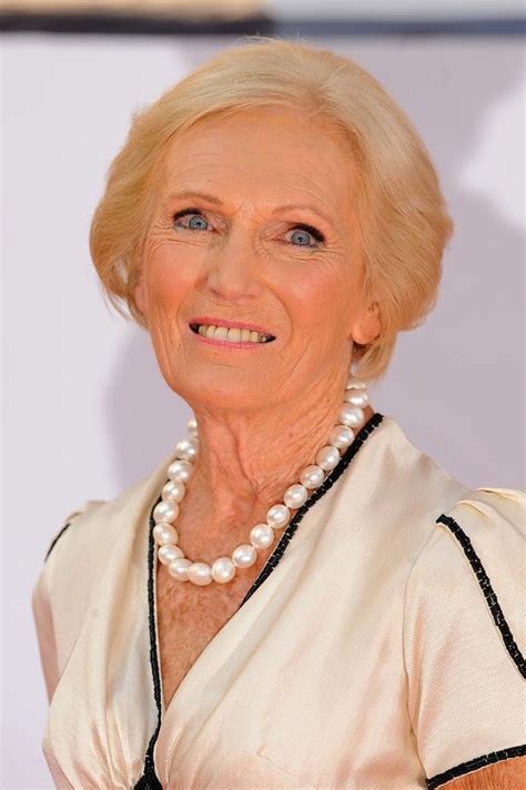 Mary Berry Makes The Fhms Sexiest Top 100 80 Year Old Beats Jennifer Lopez And Caroline Flack