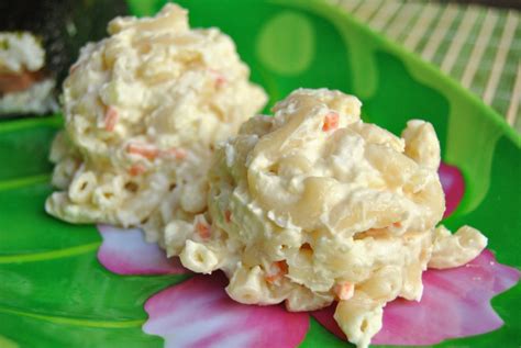 Hawaiian macaroni salad is different from mainland macaroni salad primarily because the pasta is cooked until it's very soft (some would say overcooked). Mo's Classic Hawaiian Style Macaroni Salad | Hawaiian ...