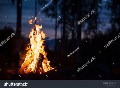 131932 Campfires Night Images Stock Photos And Vectors Shutterstock