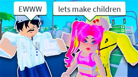 So I Joined Online Dater Roleplay Games On Roblox Youtube