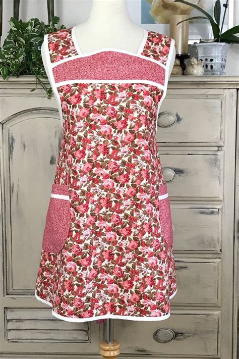 Womens Vintage Rose Floral Apron Personalization And Plus Etsy