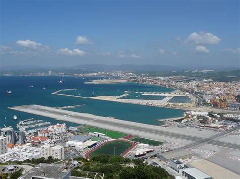 You will find below information about gibraltar airport. Gibraltar Airport, Gibraltar - FunCage