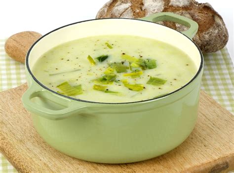 Irresistible French Potato And Leek Soup Recipe