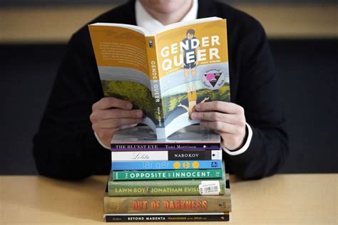 Abcarian I Read Gender Queer The Most Banned Book In America And So Should You Los