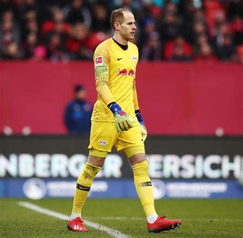 He is 30 years old from hungary and playing for rb leipzig in the germany 1. RB Leipzigs Gulacsi: «Nächste vier Spiele sind ...