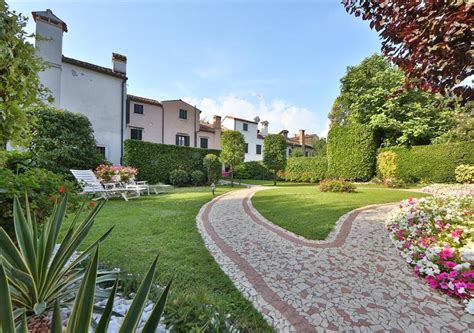 Discover olympia places to stay and things to do for your next trip. Best Western Olimpia Hotel, Venice, Italy. Book Best ...