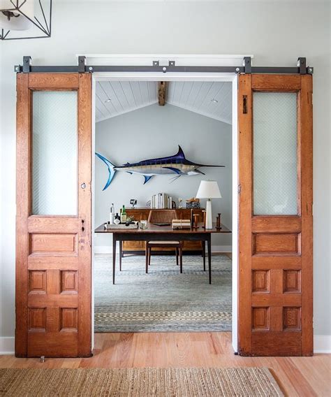 20 Home Offices With Sliding Barn Doors