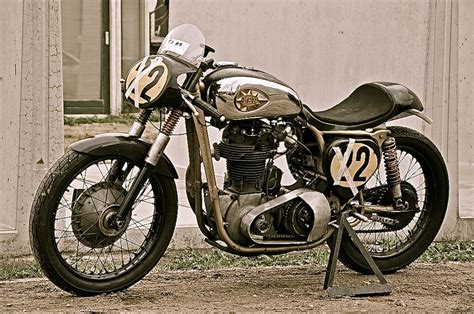 Bsa B33 Inazuma Café Racer