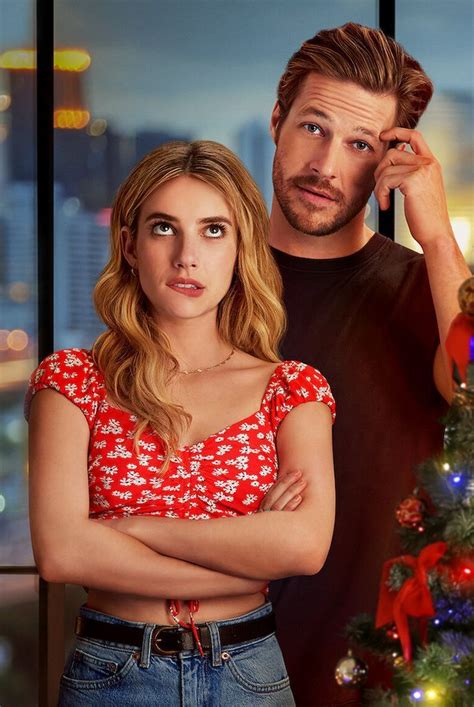 35 Best Romantic Christmas Movies Holiday Rom Coms To Stream Romantic Christmas Movies