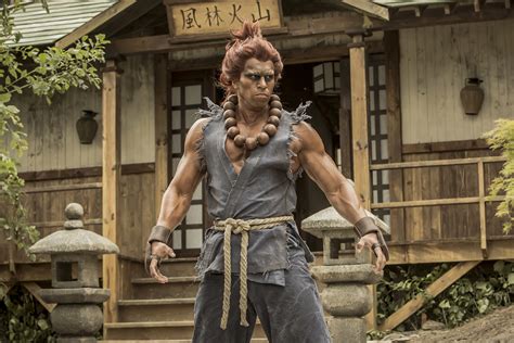 Assassin's fist takes us back to the formative years of the iconic characters, ryu and ken, as they live a traditional warrior's life in the secluded mountain wilderness of japan. Avis Street Fighter : Assassin's fist
