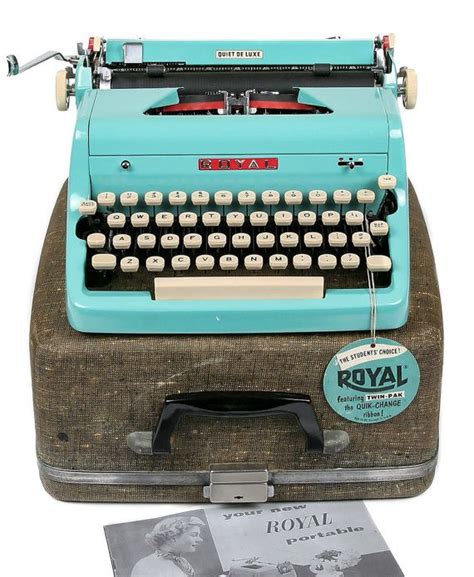 1956 Turquoise Royal Quiet De Luxe Typewriter With Original Case