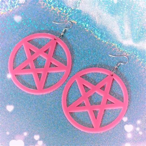 pastel goth jewelry ~ y2k ~ egirl jewelry ~ 2000s fashion ~ kawaii goth ~ decora kei ~ witchy