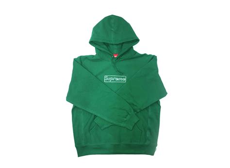 45％割引ブラック系m注目の Supreme Kaws Chalk Logo パーカー値下げしました！ パーカー トップスブラック系m