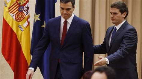 Sánchez Y Rivera Firman El Pacto Para Un Gobierno Reformista Y De