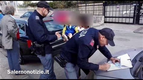 Salerno Polizia Salva Bimbo Di Pochi Mesi Youtube