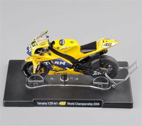 118 46 Yamaha Yzr M1 Motogp 2006 Team Valentino Rossi 46
