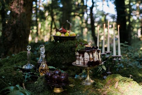 25 Beautiful Enchanted Forest Wedding Ideas Weddingomania