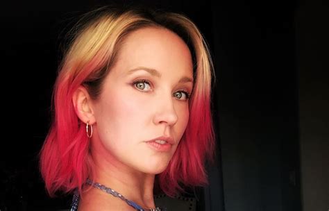 Pitch Perfect Actress Anna Camp Shares Her Covid Experience Actress Tested Positive After