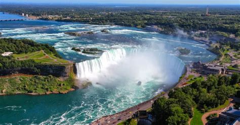 Cataracts often develop slowly and can affect one or both eyes. CATARATAS - etravel.com.mx
